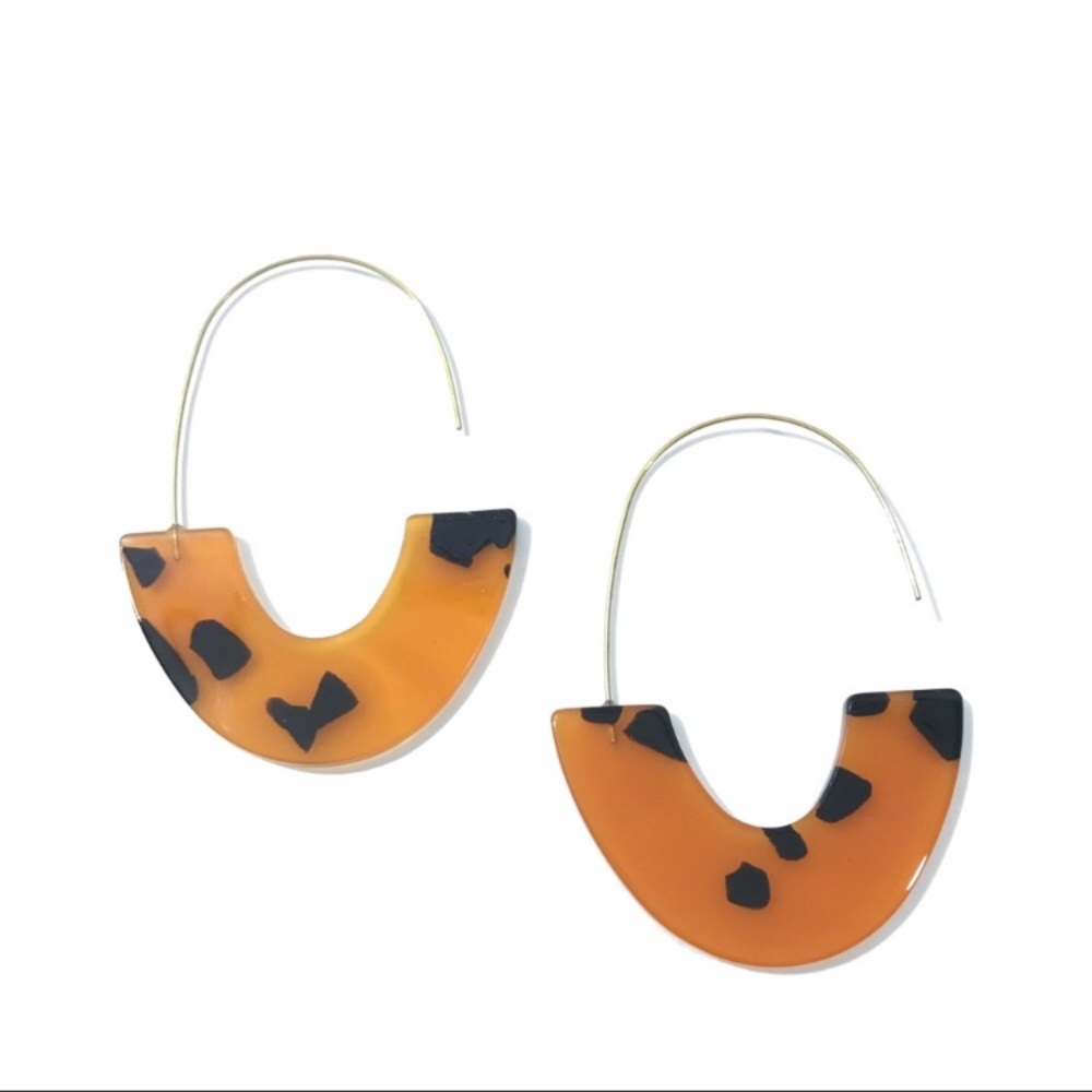 2/$35 🖤 ANTHRO Resin Drop Tortoise Hoop Earrings - Picture 4 of 4